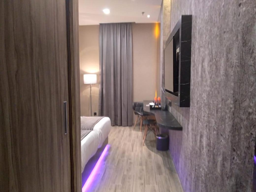 De Paris Hotel Medan Kültér fotó