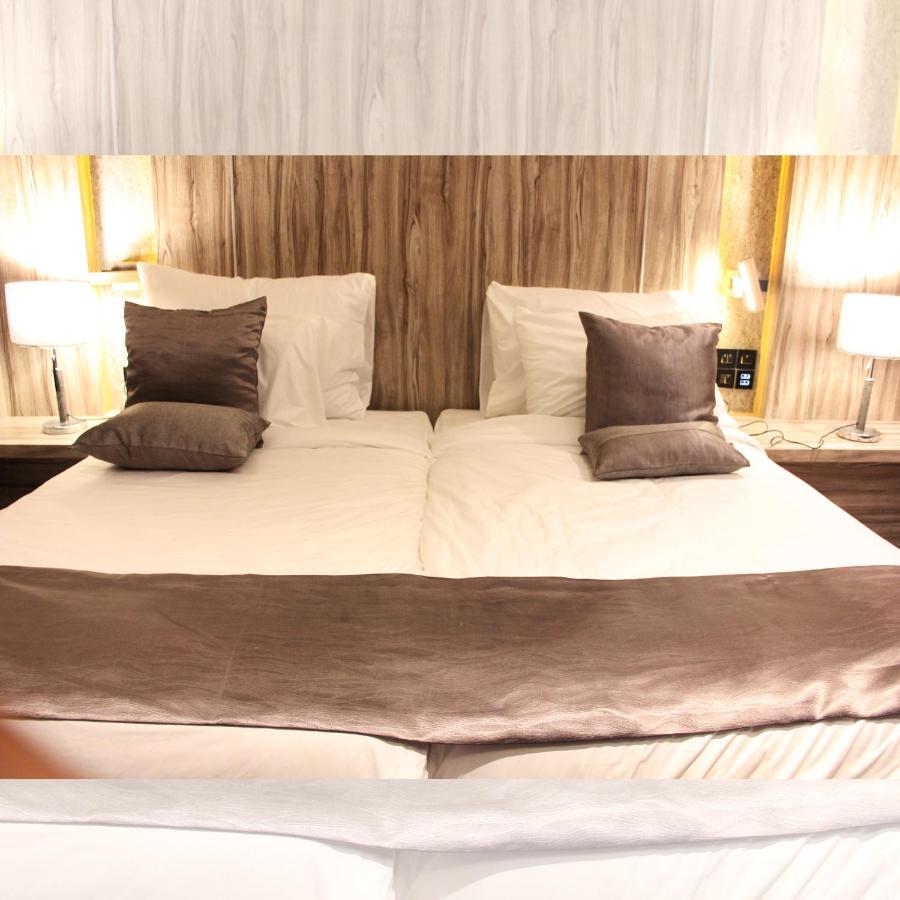 De Paris Hotel Medan Kültér fotó