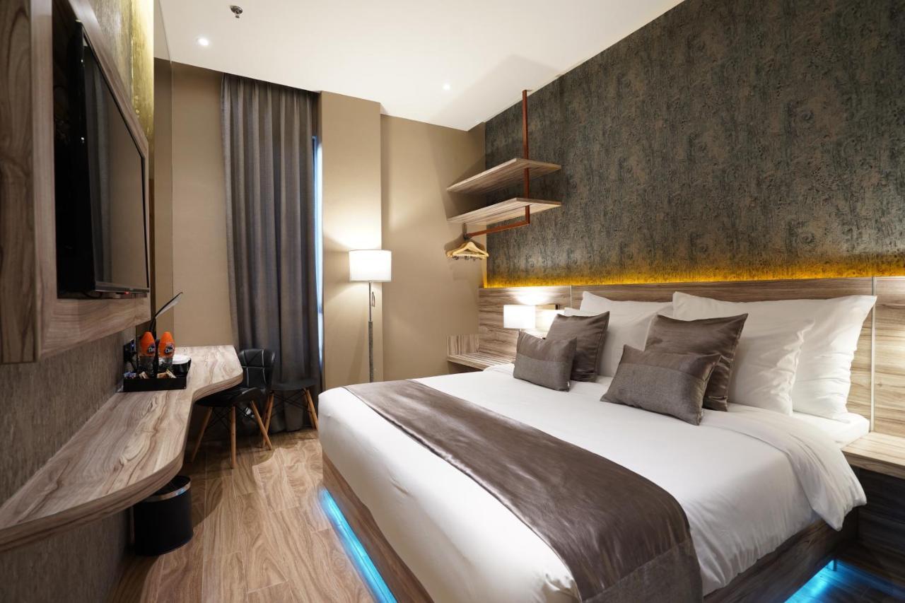 De Paris Hotel Medan Kültér fotó