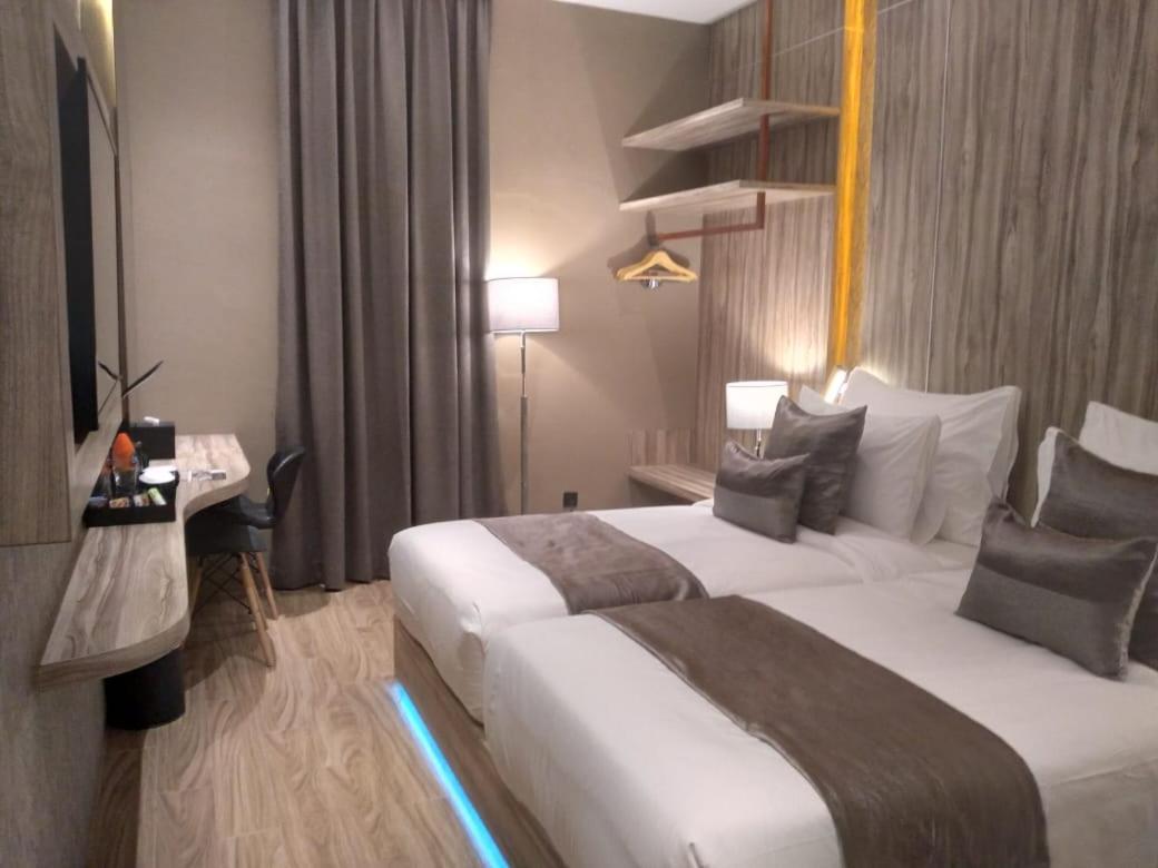 De Paris Hotel Medan Kültér fotó
