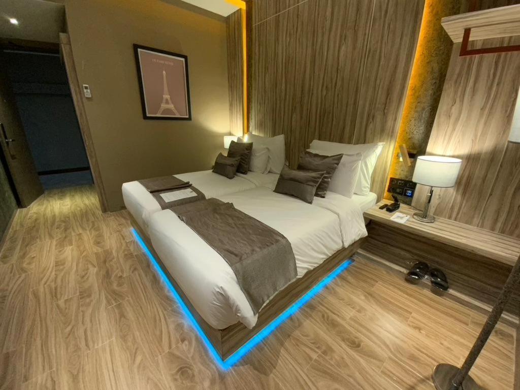 De Paris Hotel Medan Kültér fotó