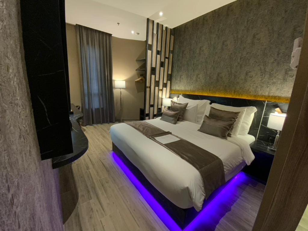 De Paris Hotel Medan Kültér fotó
